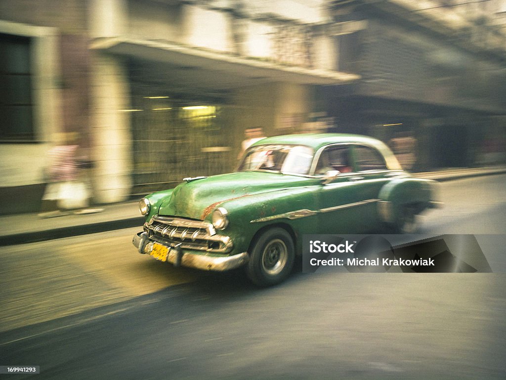 Auto a l'Avana, Cuba - Foto stock royalty-free di Automobile