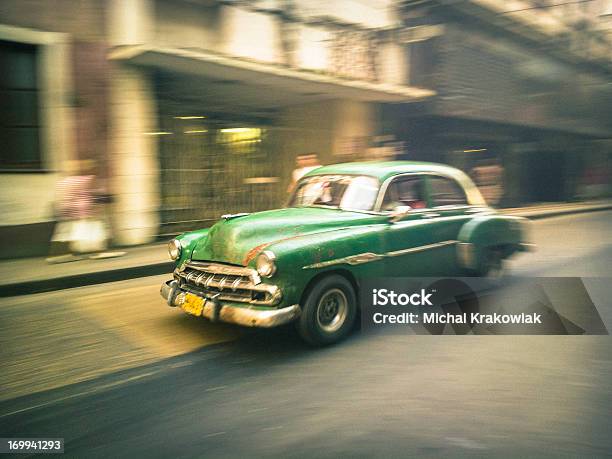 Auto A Lavana Cuba - Fotografie stock e altre immagini di Automobile - Automobile, Immagine mossa, Stile retrò