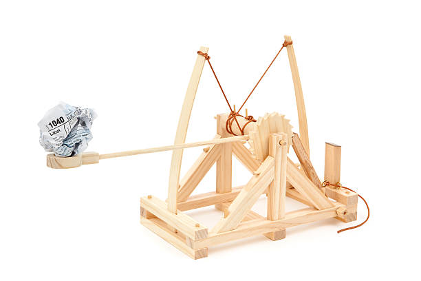 impostos catapulta - trebuchet - fotografias e filmes do acervo