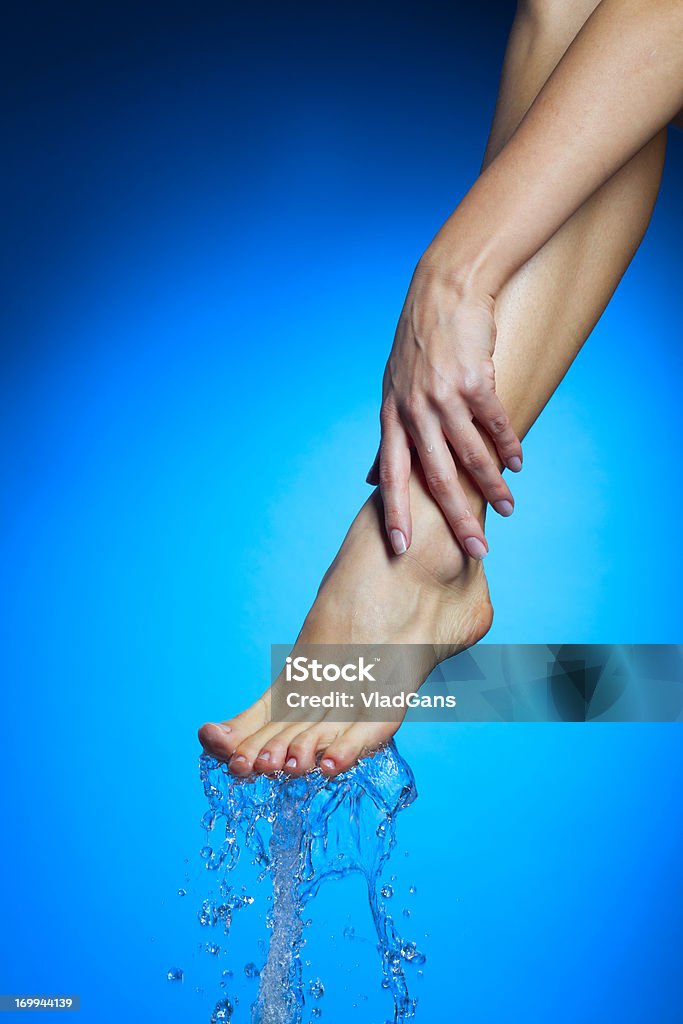 Detalhe de nice wet pernas - Foto de stock de Hidratante royalty-free