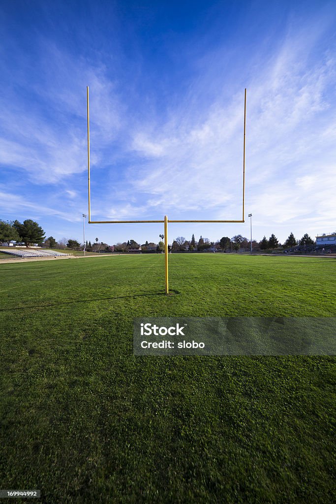 Campo da Football americano - Foto stock royalty-free di Educazione secondaria