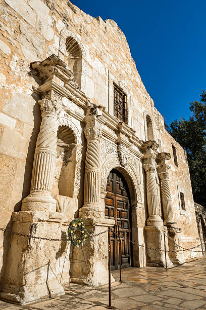istock The Alamo - San Antonio Texas 169950075