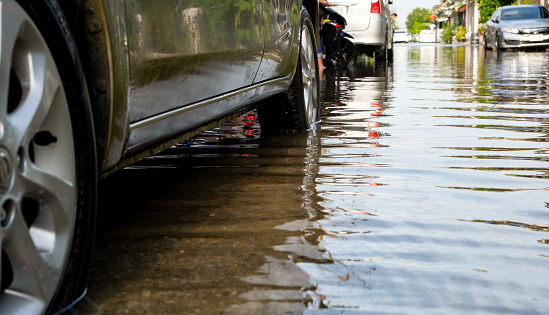 Car parking during flood day