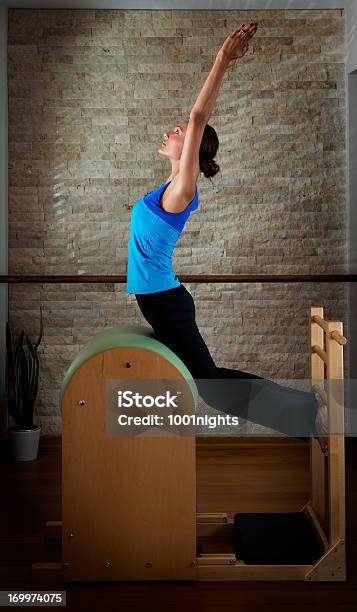 Exercício De Pilates - Fotografias de stock e mais imagens de Adulto - Adulto, Aeróbica, Atividade