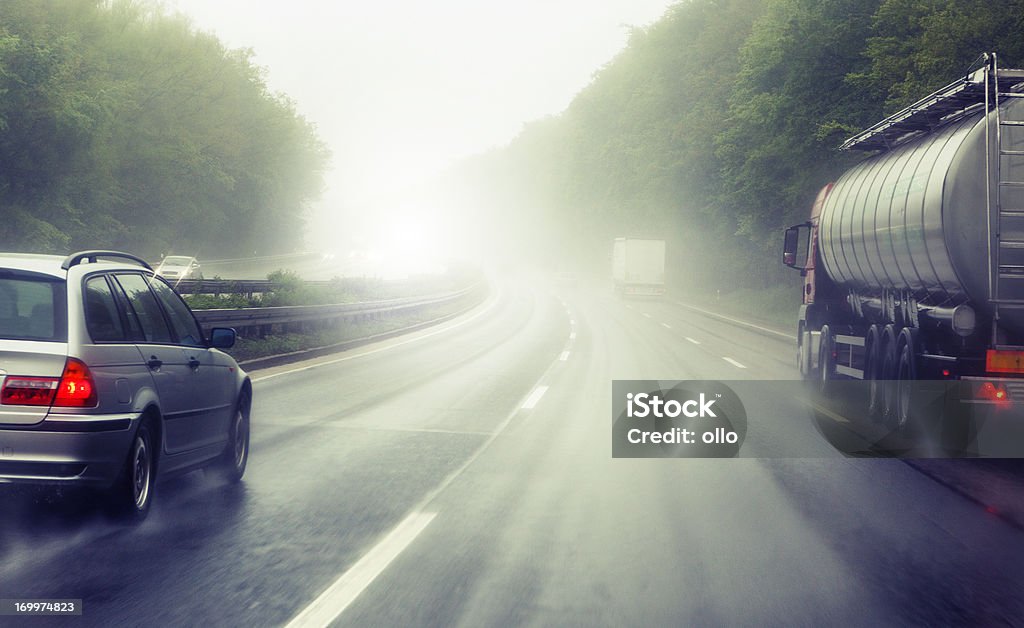 Chuva forte na estrada - Foto de stock de Chuva royalty-free
