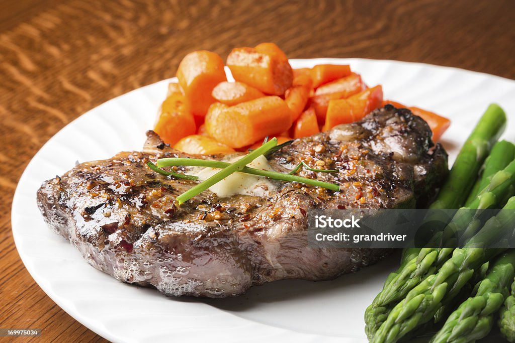 Big Rib Eye Steak - Foto de stock de Strip Steak royalty-free