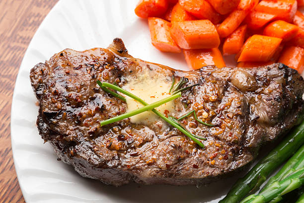 istock Big Kobe New York Steak 169975044