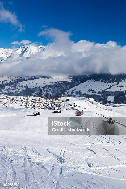 Foto de Vella No Inverno e mais fotos de stock de Aldeia - Aldeia, Alpes europeus, Alpes suíços