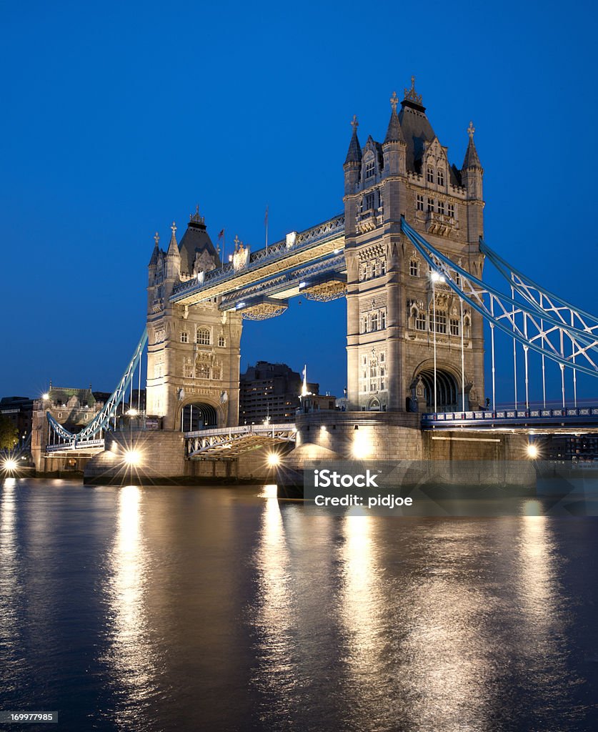 Tower Bridge de nuit à Londres, Royaume-Uni - Photo de Capitales internationales libre de droits
