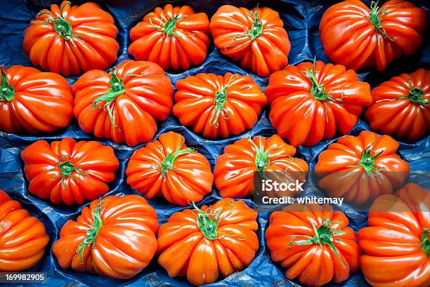Palazzo Riccio Fiorentino Tomaten Stockfoto und mehr Bilder von Bauernmarkt - Bauernmarkt, Bizarr, Blau