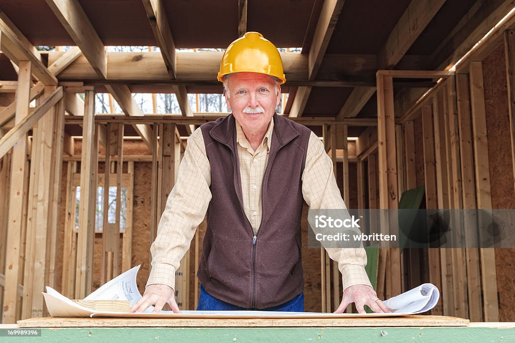 Inspetor, arquiteto, empreiteira trabalhando na construção de site. - Foto de stock de Construindo royalty-free