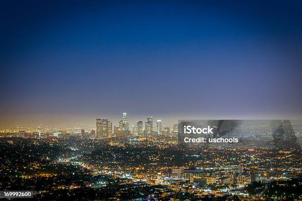 Edificios De La Ciudad De Los Ángeles California Foto de stock y más banco de imágenes de Noche - Noche, Los Ángeles, Condado de Los Ángeles