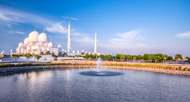 Grand Mosque in Abu Dhabi Sheikh Zayed Mosque in Abu Dhabi, United Arab Emirates grand mosque photos stock pictures, royalty-free photos & images