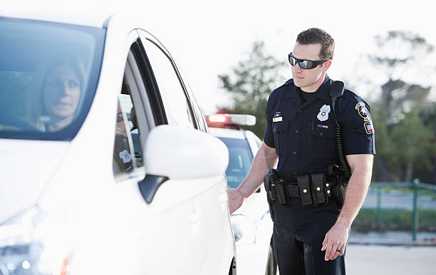 istock Woman pulled over by police 169997566