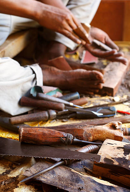 istock African woodcarver 169997777