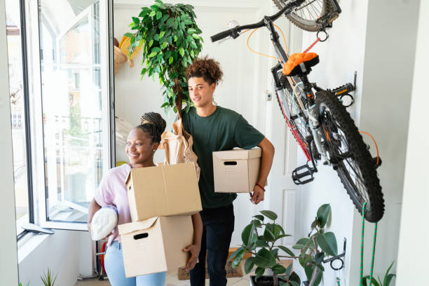 istock Moving in to new home together 1700081453