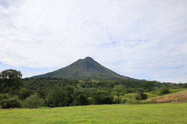 istock Vulkaan Arenal 1700145593