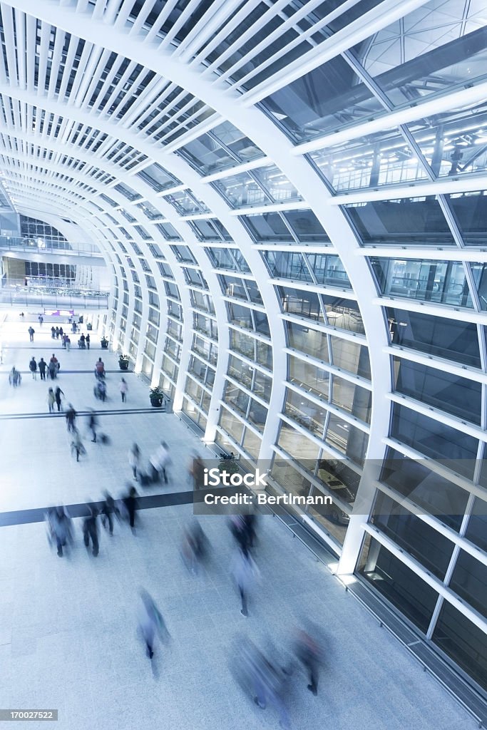 Geschäftsreisende in einem Flughafen - Lizenzfrei Flughafen Stock-Foto