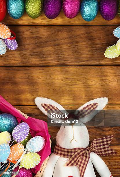 Conejo De Pascua Foto de stock y más banco de imágenes de Abril - Abril, Acostado, Celebración - Ocasión especial