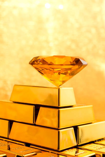istock Amber diamond on top of golden pyramid 170031808