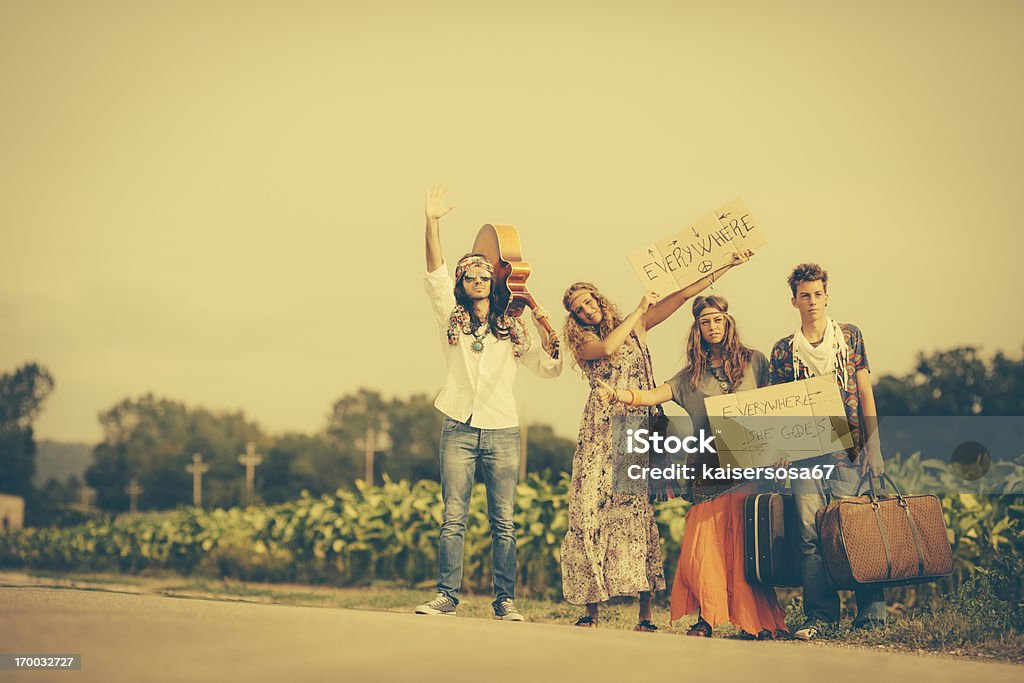 Grupo hippie Hitchiking - Royalty-free 1970-1979 Foto de stock