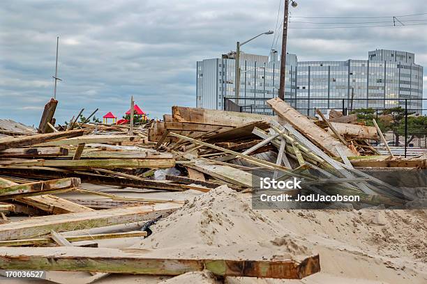 Tempo Uragano Danni Su Una Strada Di New Jersey - Fotografie stock e altre immagini di Danneggiato - Danneggiato, Affari, Uragano