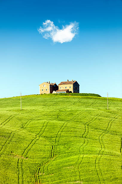 istock farmhouse in Tuscany landscape 170041955