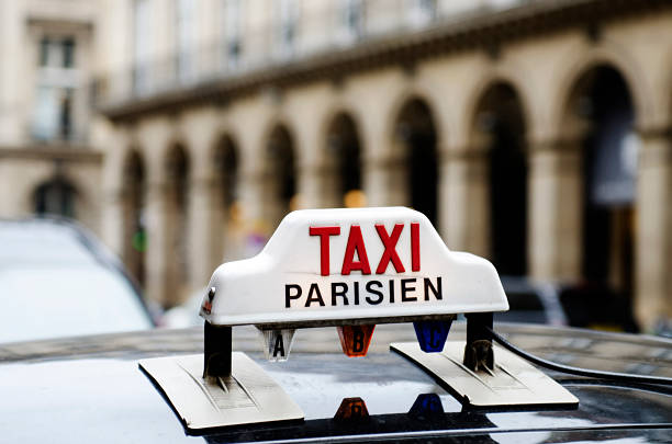 istock Taxi in Paris 170046818