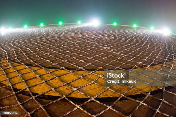 Foto de Helideck De Estação Petrolífera e mais fotos de stock de Convés - Convés, Estrutura construída, Fotografia - Imagem