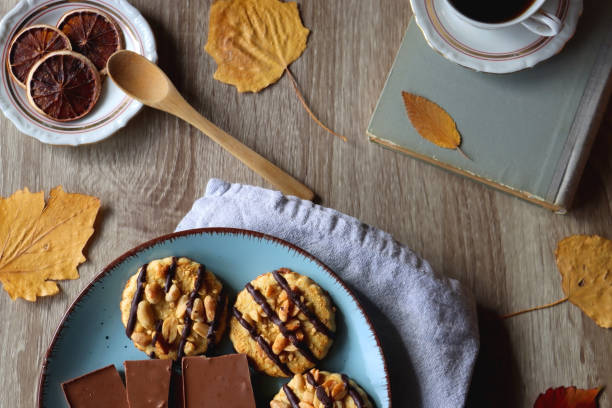 sweet food, hot drink and autumnal details - squash pumpkin orange japanese fall foliage imagens e fotografias de stock