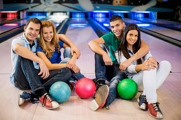 istock Couples at the bowling alley. 170060405
