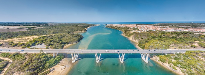defaultPanoramic view of the freeway bridge over the Rio Mira near the town of Bairro Monte Vistoso in Portugal during the daytime
