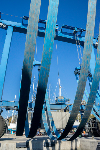 straps for lifting yachts, pulling them out of the sea