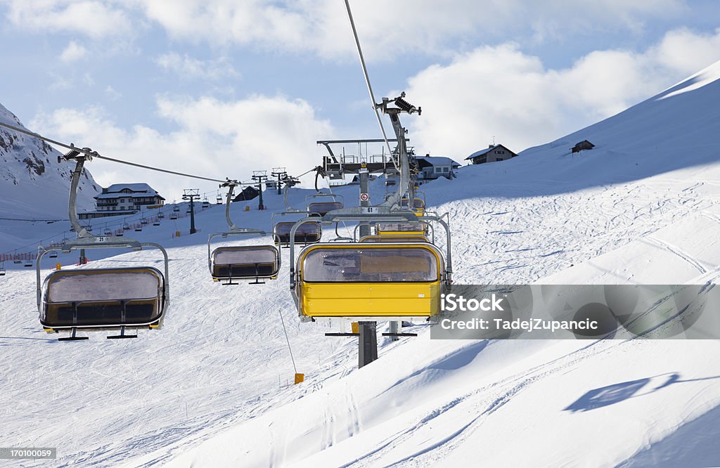 Dirigindo na cadeira Levante - Royalty-free Alpes Europeus Foto de stock