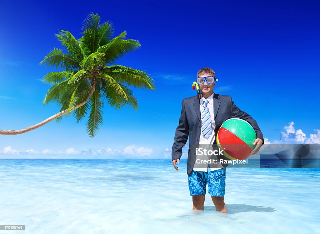 Empresário relaxante em férias - Foto de stock de Homem de negócios royalty-free