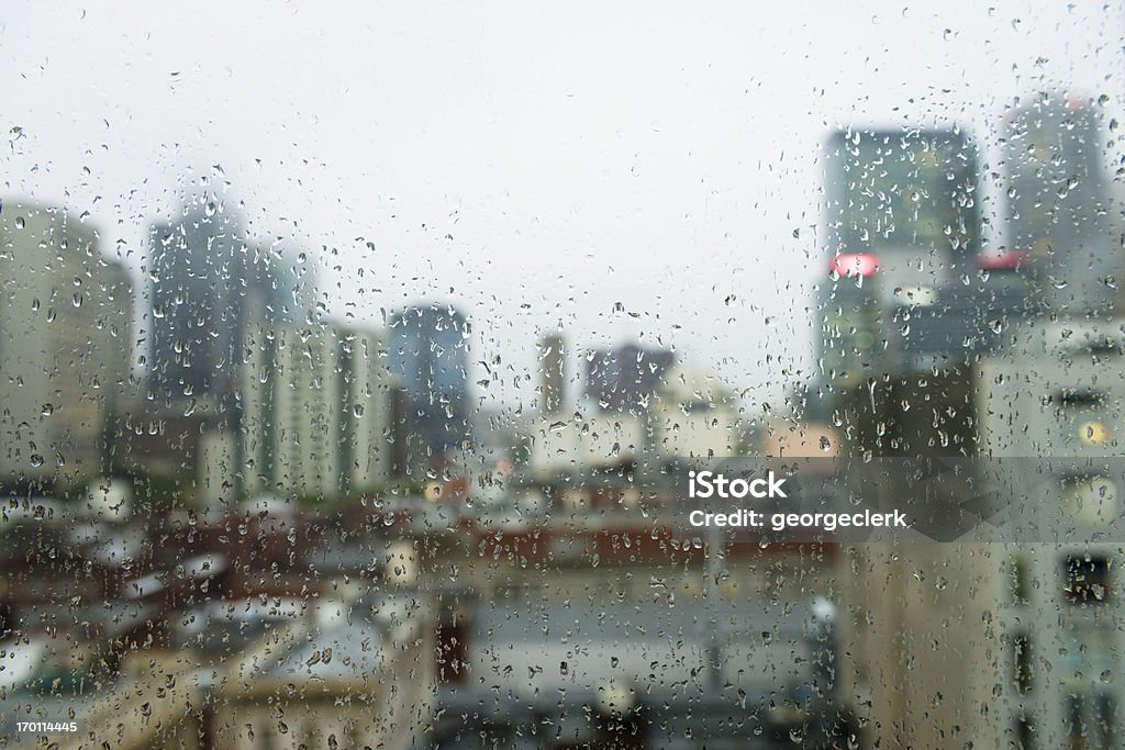 Triste cidade chuva - Foto de stock de Chuva royalty-free