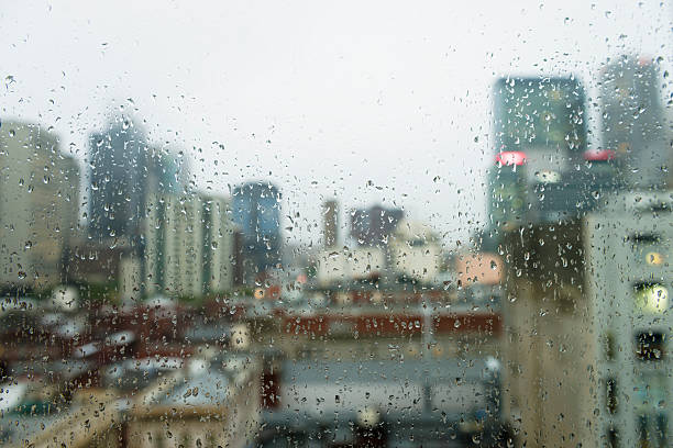 triste cidade chuva - australia office building melbourne skyline - fotografias e filmes do acervo