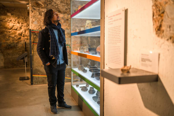 istock Travel and Museum Hopping 1701351611