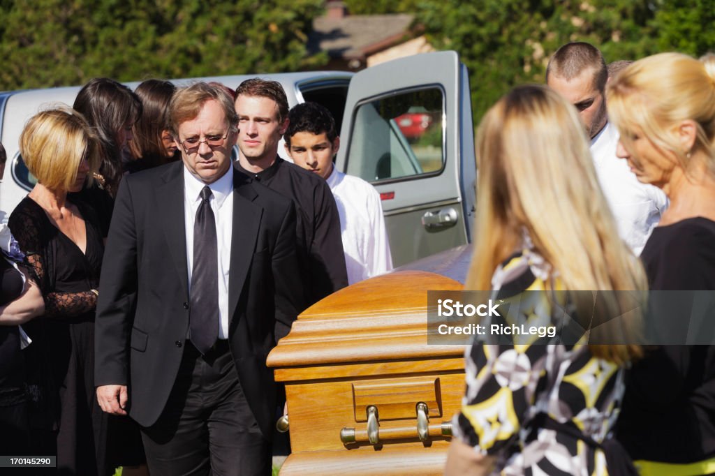 Funeral Pallbearers - Foto de stock de Funeral libre de derechos