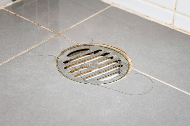 istock Close up dirty drain in bathroom. 1701580654