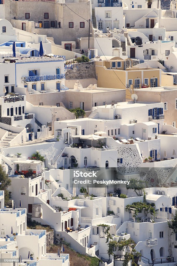 Oia Dorf Santorini Close-Up vertikal Gebäude - Lizenzfrei Anhöhe Stock-Foto