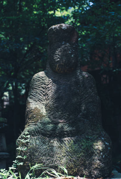 istock Chinese monuments, traditional ancient buildings, exquisite carvings 1701619369
