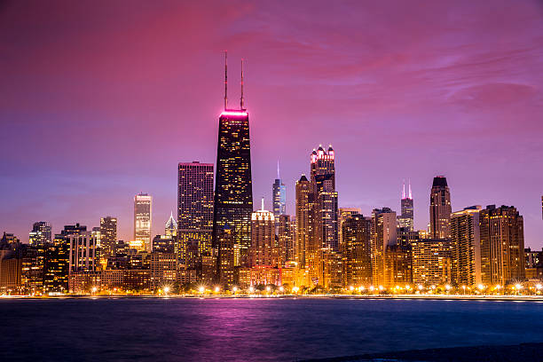 istock Chicago Illinois skyline 170171060