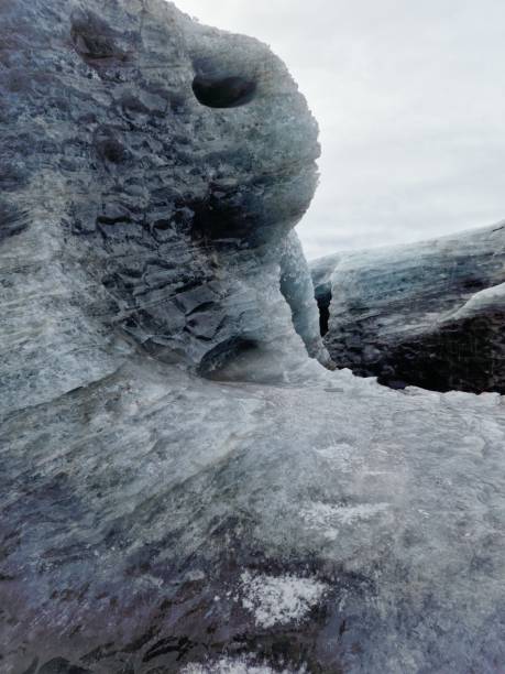 istock Nordic vatnajokull frosty ice rocks 1701882470