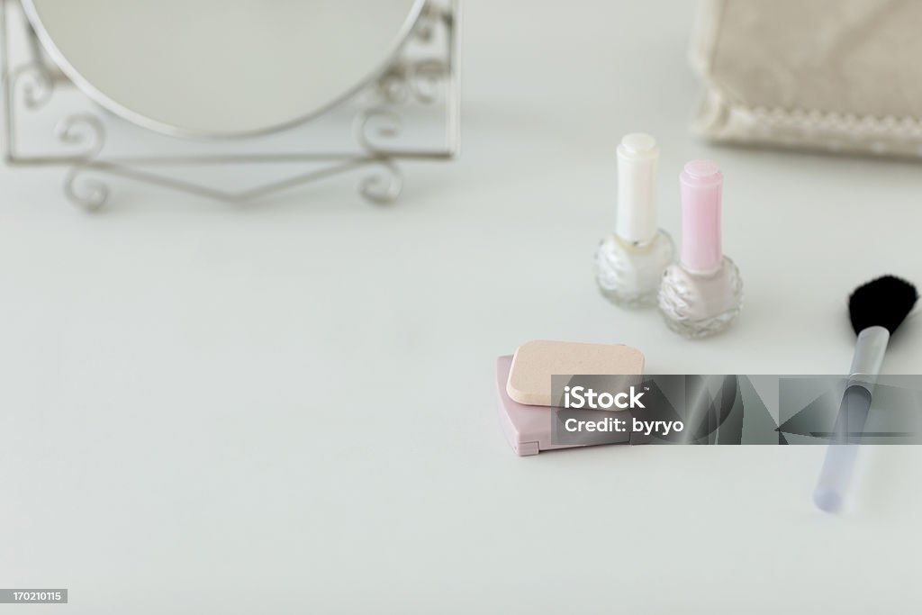 Prodotti cosmetici - Foto stock royalty-free di Scrivania