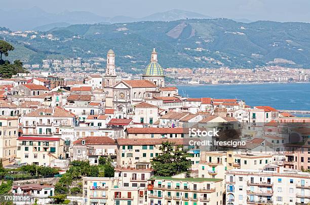 Vietri Sul Mareitalia - Fotografie stock e altre immagini di Ambientazione esterna - Ambientazione esterna, Architettura, Casa