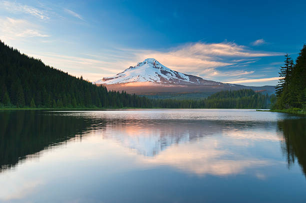 Mt Hood at Sunset Mt Hood and Trillium Lake in Summer mt hood photos stock pictures, royalty-free photos & images