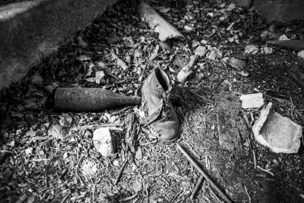 istock 2023 06 11 Pai shoe and bottle 1702455096