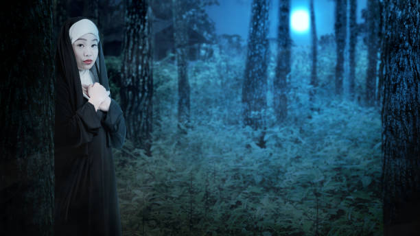 istock Scary woman for Halloween 1703334273