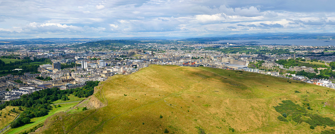 Overview of the city of Edinburgh from the top of the hill